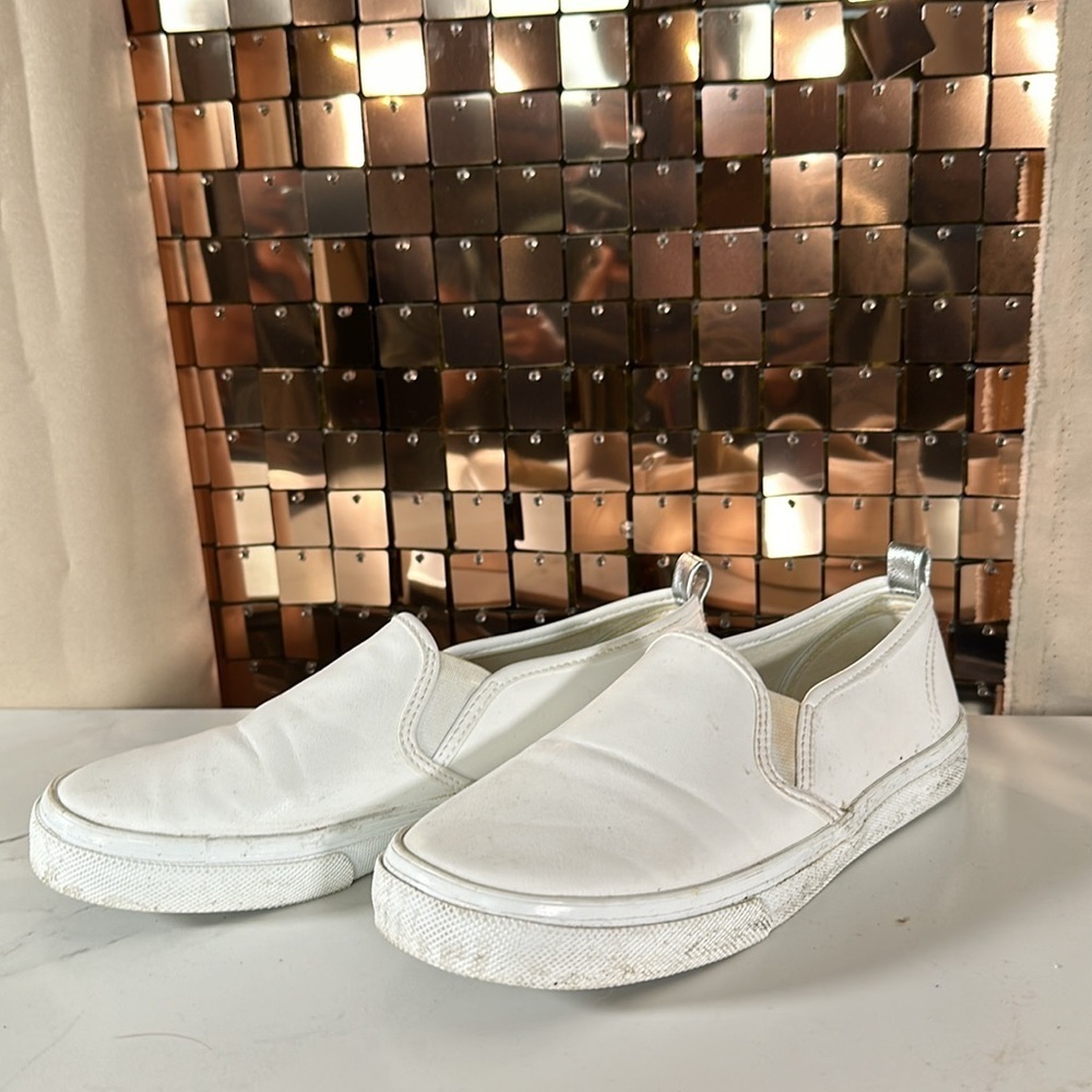 H&M Divided Vegan Leather Slip on Sneakers Womens US 6